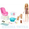 barbie-zestaw-mani-pedi-spa-lalka-ze-szczeniaczkiem-funkcja-zmiany-koloru-i-saszetkami-z-proszkiem-ghn07.jpg